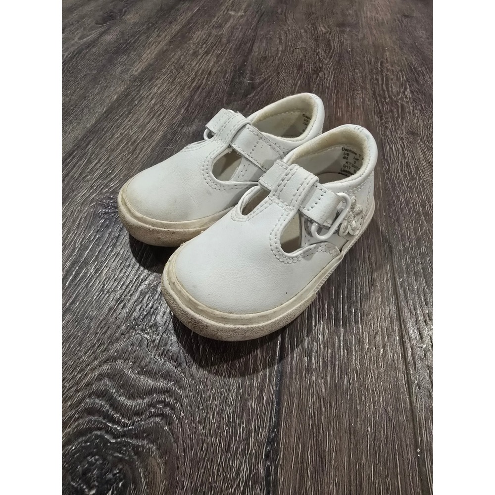Keds Daphne T Strap White Leather Toddler Shoes Flower Accent KT30087 Size 4M